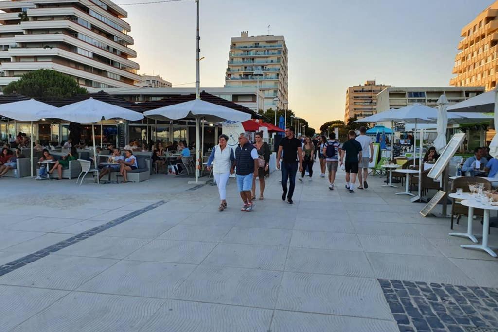Studio Cabines 6 Couchages 150 M De La Plage Et A Quelques Secondes Des Commerces Wifi Gratuit La Grande-Motte Eksteriør billede